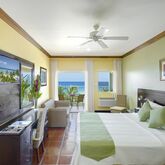 Coconut Court Beach Hotel Picture 6