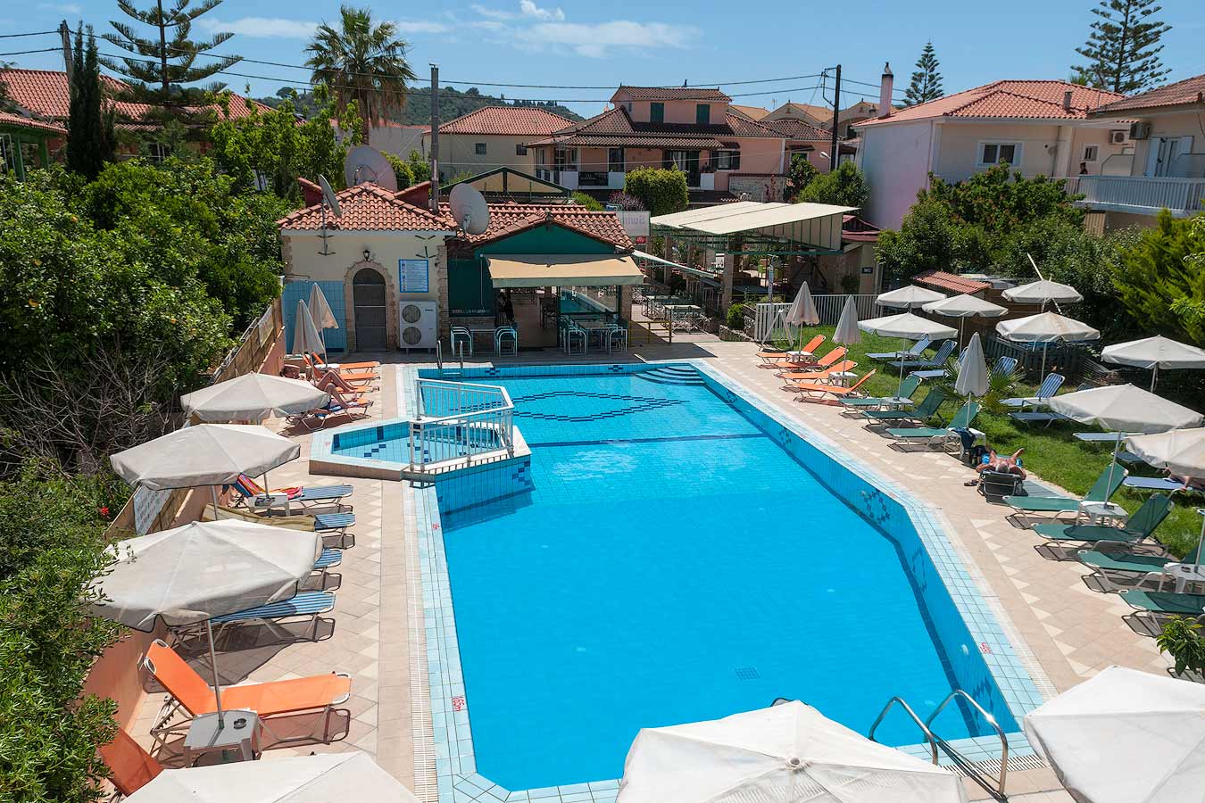 Holidays at Tom & John Center Apartments in Tsilivi, Zante