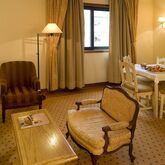 Real Residencia Suite Hotel Picture 3