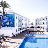 Surfing Colors Apartments Picture 4