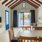 Cinco Plazas Apartments Picture 11