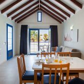 Cinco Plazas Apartments Picture 12
