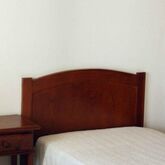 Kings Apartments Picture 4