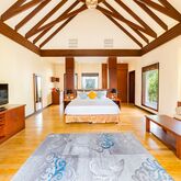 Furaveri Island Resort & Spa Picture 12