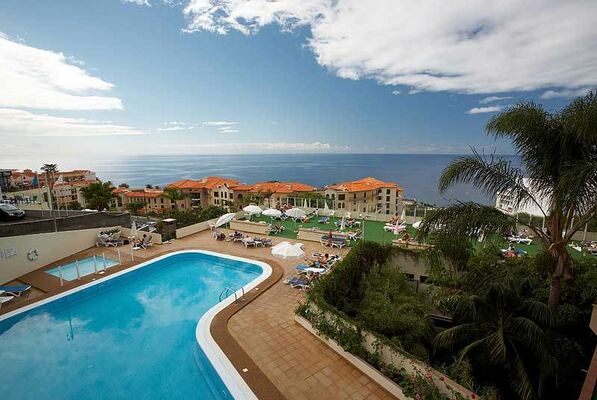 Holidays at Dorisol Florasol Aparthotel in Funchal, Madeira