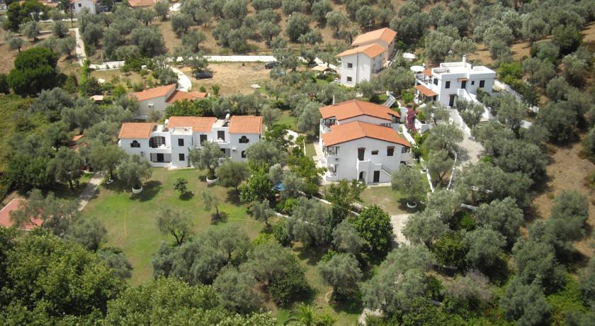 Holidays at Katerina Apartments in Troulos, Skiathos