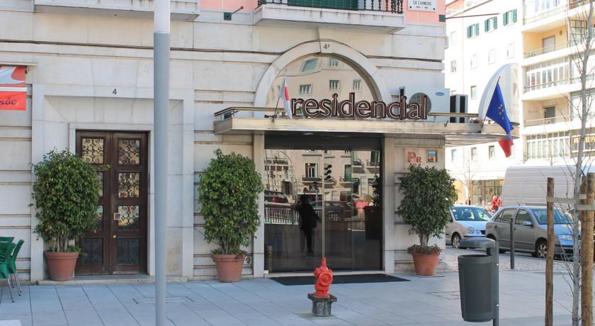 Holidays at Lar Do Areeiro Hotel in Lisbon, Portugal
