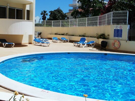 Holidays at Algarve Mor Apartments in Praia da Rocha, Algarve
