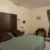 Apollo Apartments Picture 4