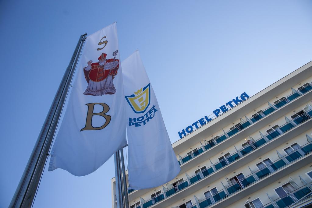 Holidays at Petka Hotel in Dubrovnik, Croatia