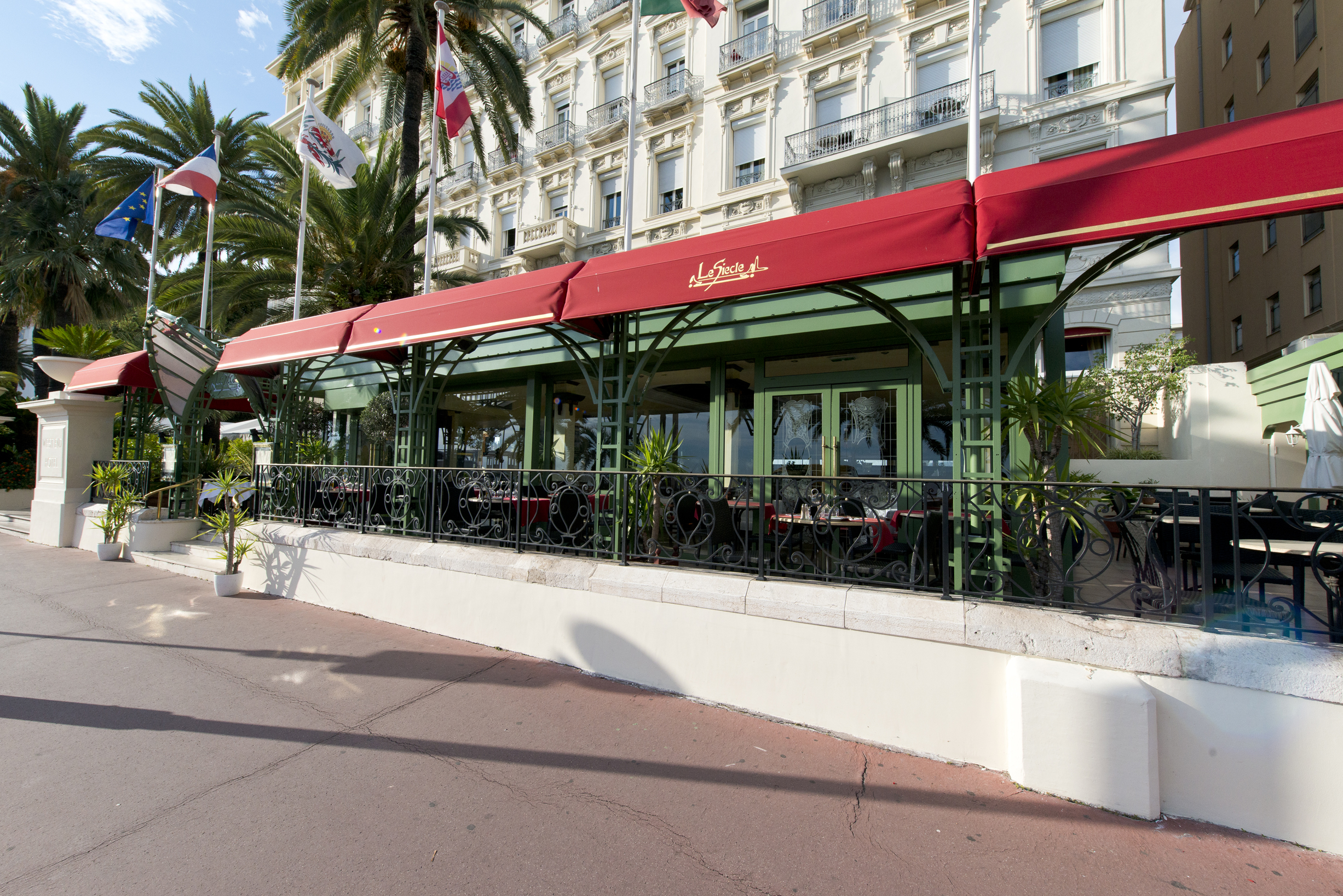 Holidays at West End Hotel in Nice, France