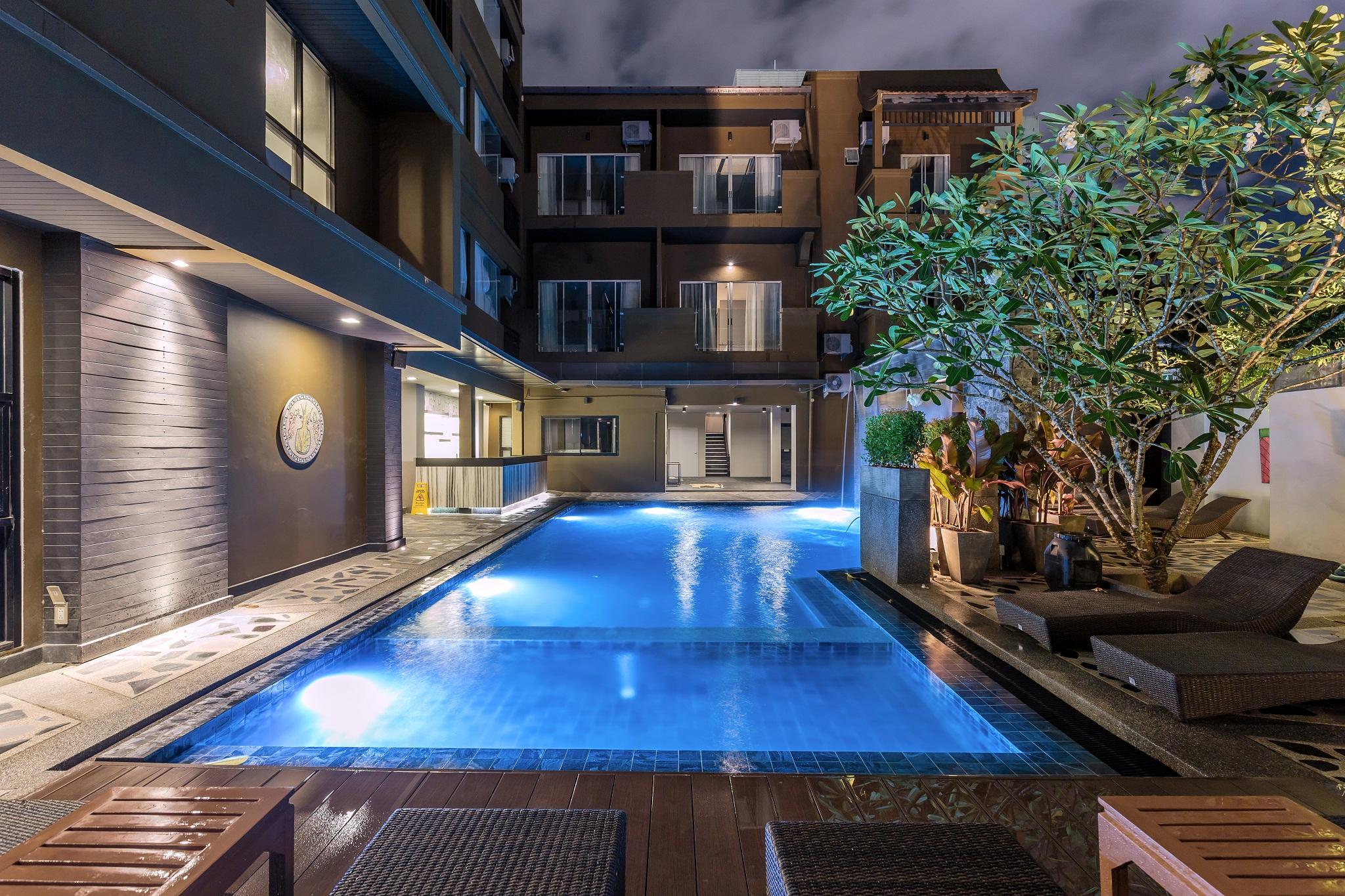 Holidays at Patong Paradee Resort in Phuket Patong Beach, Phuket
