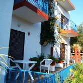 Sailors Apartments Picture 2