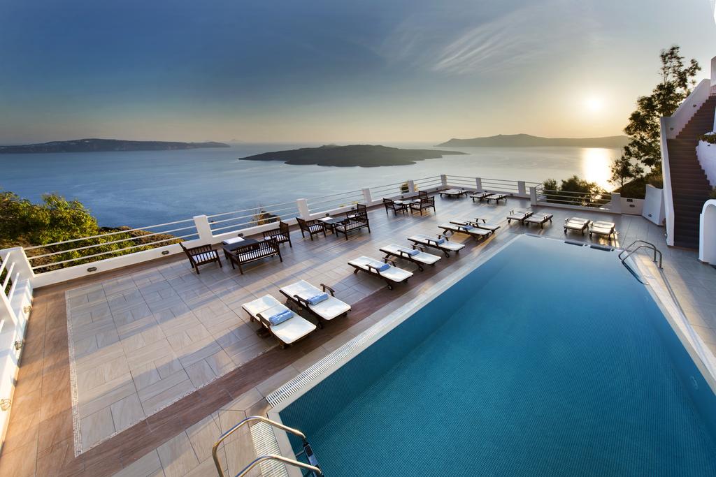 Holidays at Tzekos Villas in Fira, Santorini
