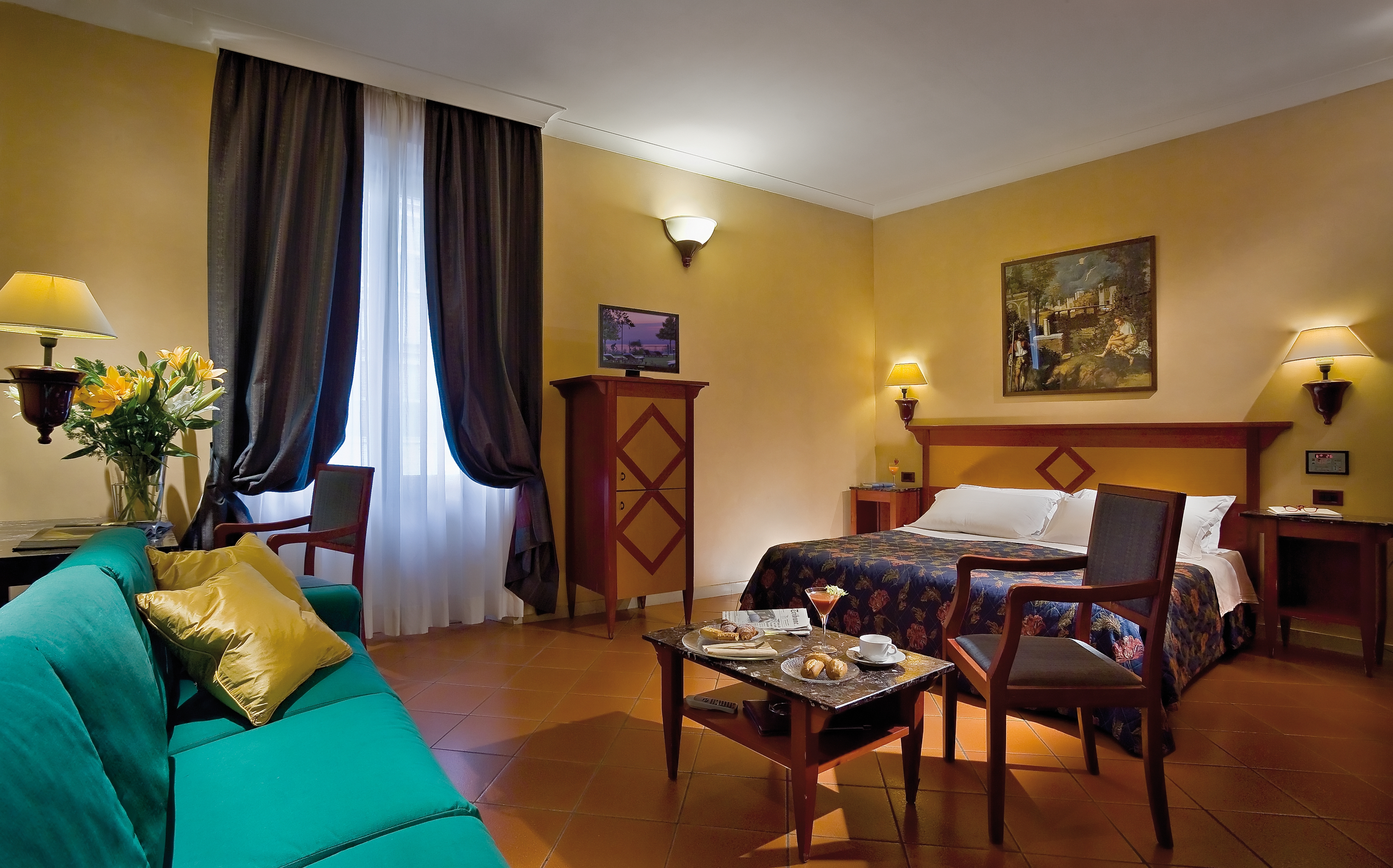 Holidays at Corona D'Italia Hotel in Florence, Tuscany