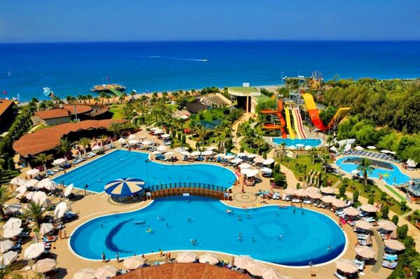 Holidays at Mukarnas Spa Resort in Okurcalar, Antalya Region