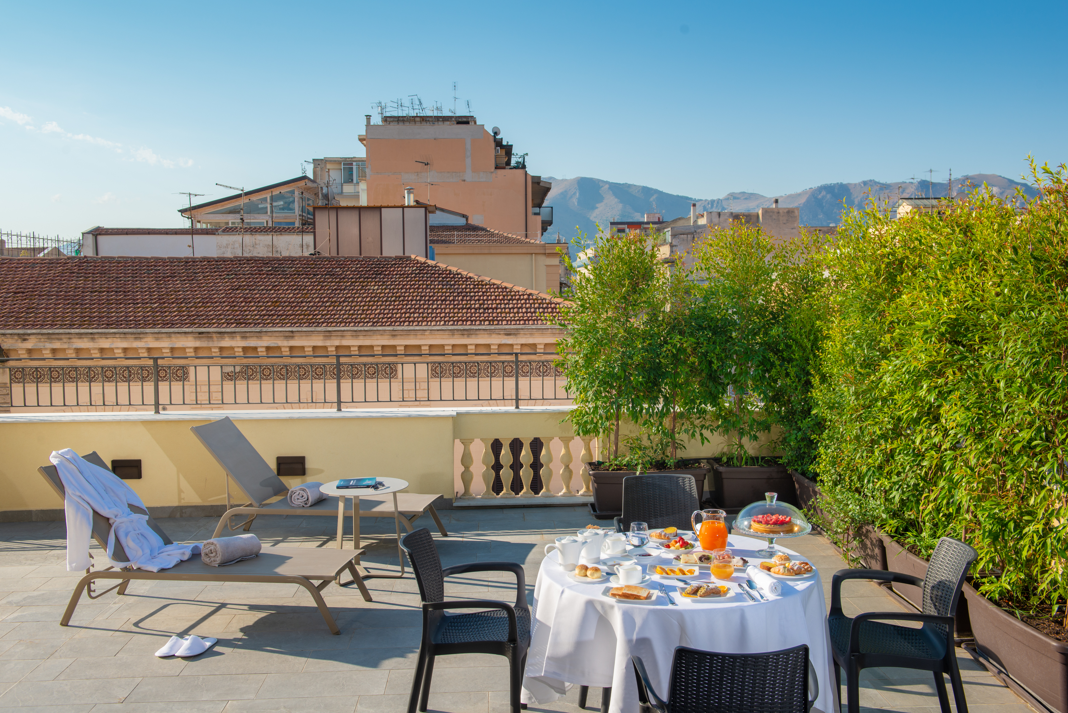 Holidays at Grand Hotel Et Des Palmes in Palermo, Sicily