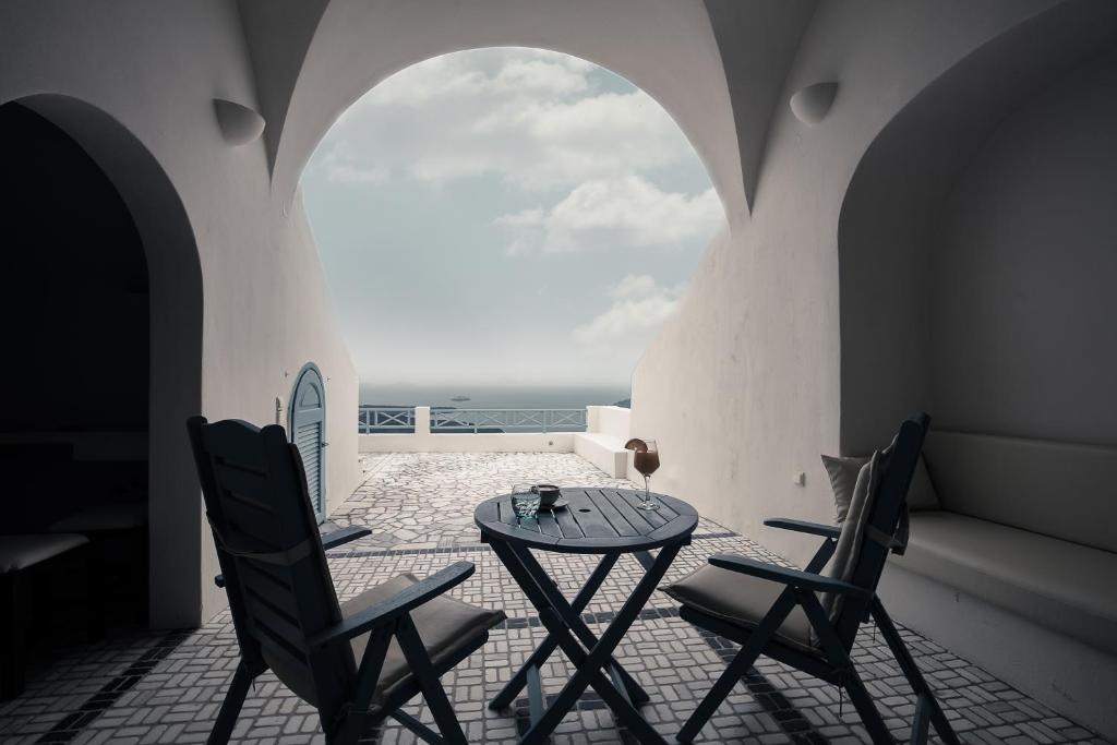 Holidays at La Malteze Hotel in Imerovigli, Santorini