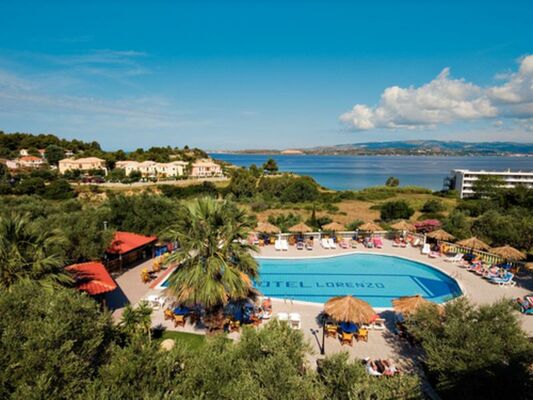 Holidays at Lorenzo Hotel and House Apartments in Lassi, Kefalonia