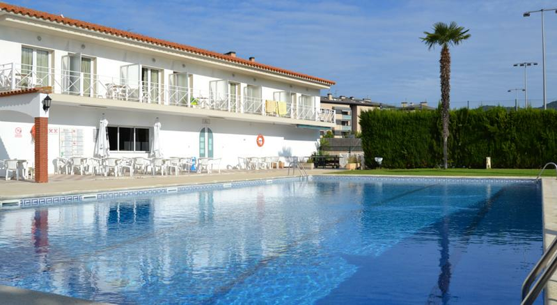 Marina Tossa Hotel, Tossa de Mar, Costa Brava, Spain. Book Marina Tossa Hotel online