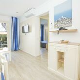 Flora Apartments Picture 18