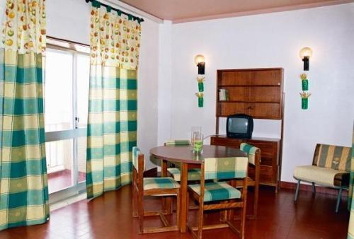 Iate Aparthotel Picture 8