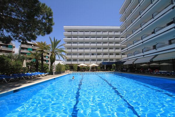 Holidays at Gran Garbi Hotel in Lloret de Mar, Costa Brava