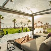 Blue Carpet Luxury Suites Picture 17