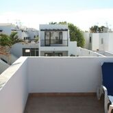 Las Lilas Apartments Picture 8