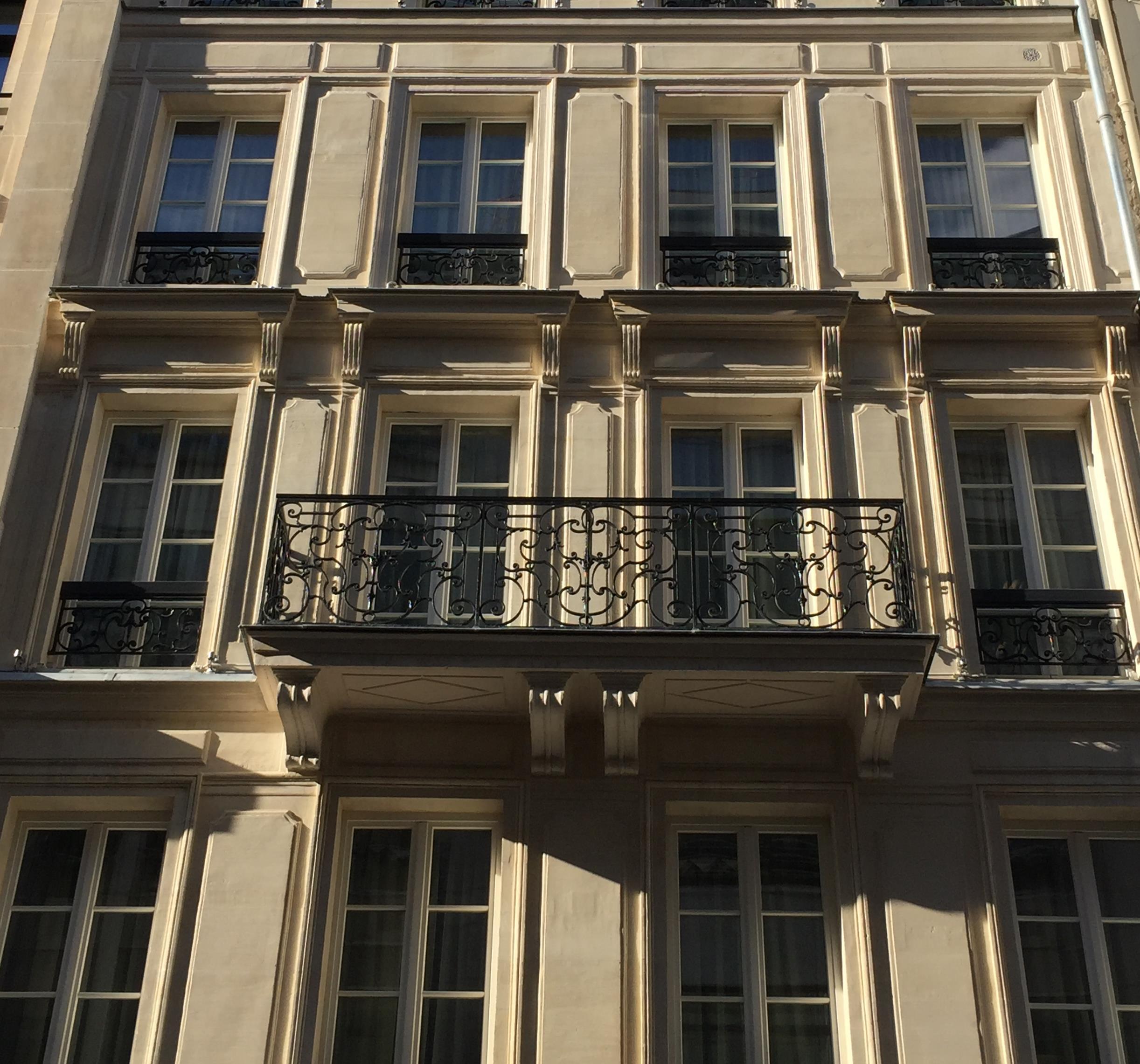 Holidays at George Washington Hotel in C.Elysees, Trocadero & Etoile (Arr 8 & 16), Paris