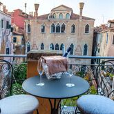 Holidays at La Fenice Et Des Artistes Hotel in Venice, Italy
