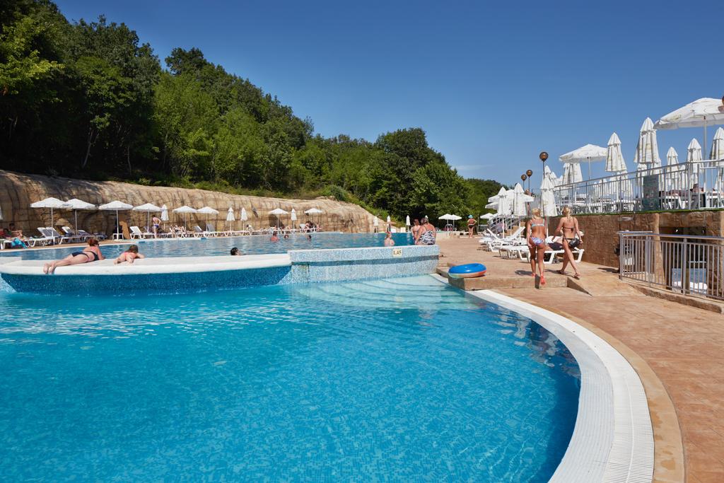 Holidays at Paradise Beach Hotel in Sveti Vlas, Bulgaria