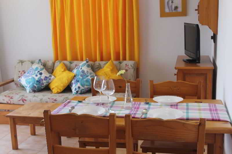 Sol Ponent Apartments Picture 13