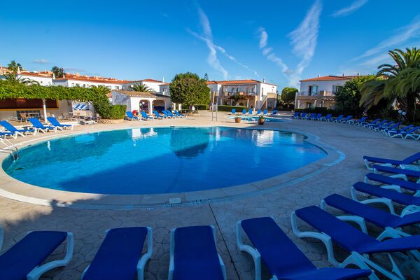 Holidays at Luz Bay Hotel in Praia da Luz, Algarve