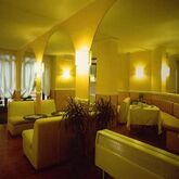 Executive Hotel Picture 2