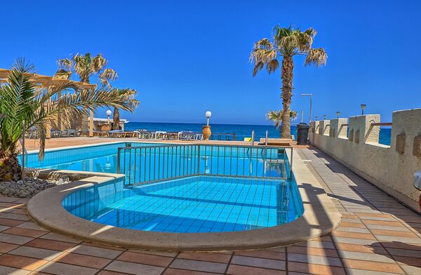 Holidays at Jo An Beach Hotel in Adelianos Kampos, Rethymnon