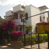 Tolan Apartments Picture 8