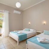 Bella Vista Beach Hotel and Studios Picture 7