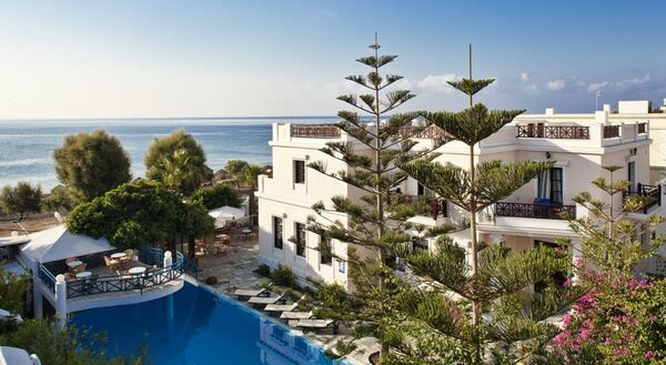 Holidays at Veggera Hotel in Perissa, Santorini
