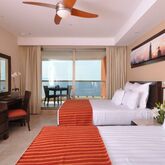 Sunset Plaza Beach Resort & Spa Picture 5