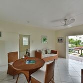 Coconut Court Beach Hotel Picture 8