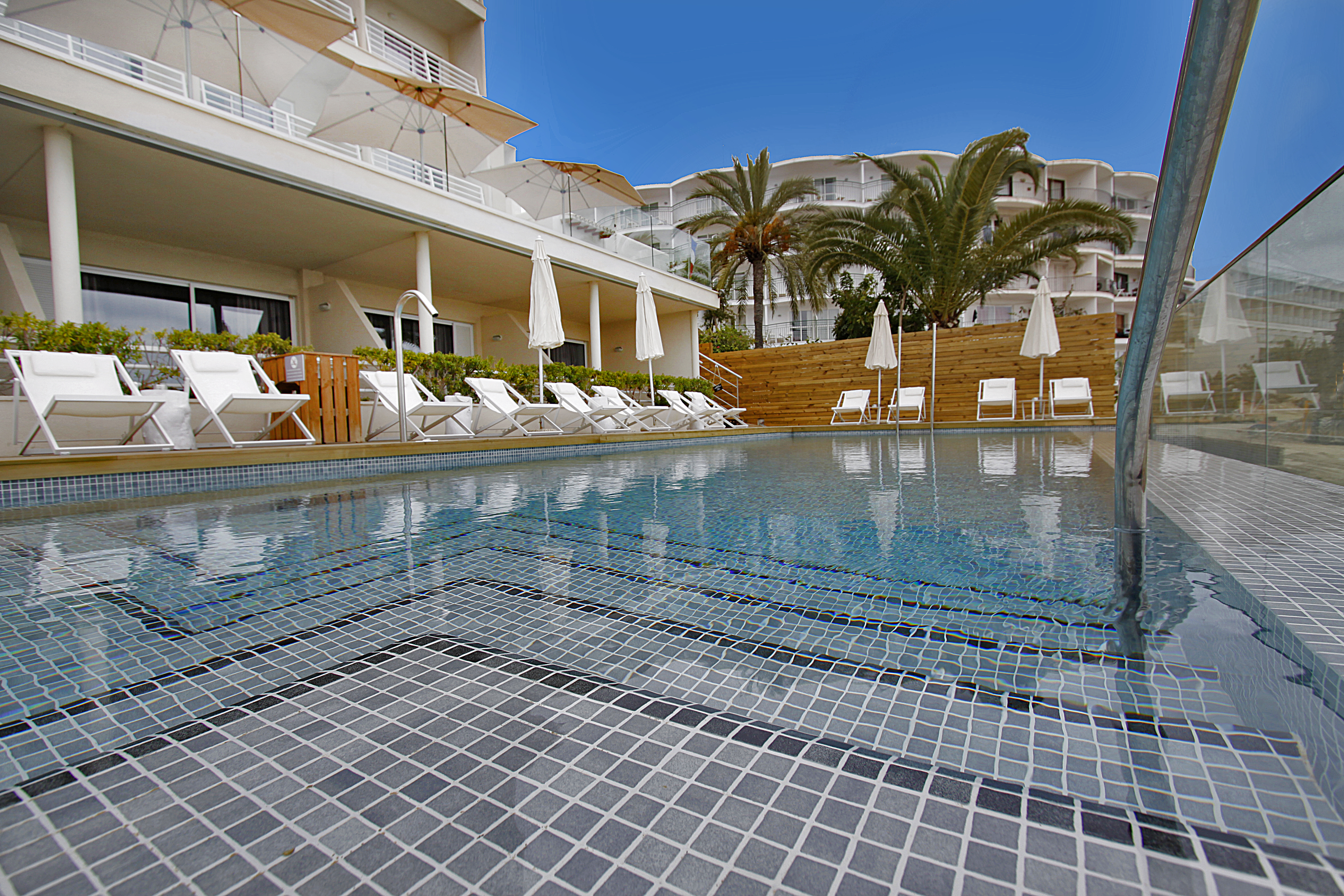 Holidays at Nautico Ebeso Hotel in Figueretas, Ibiza