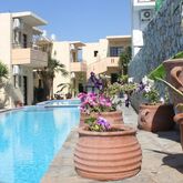 Lola Apartments Picture 0