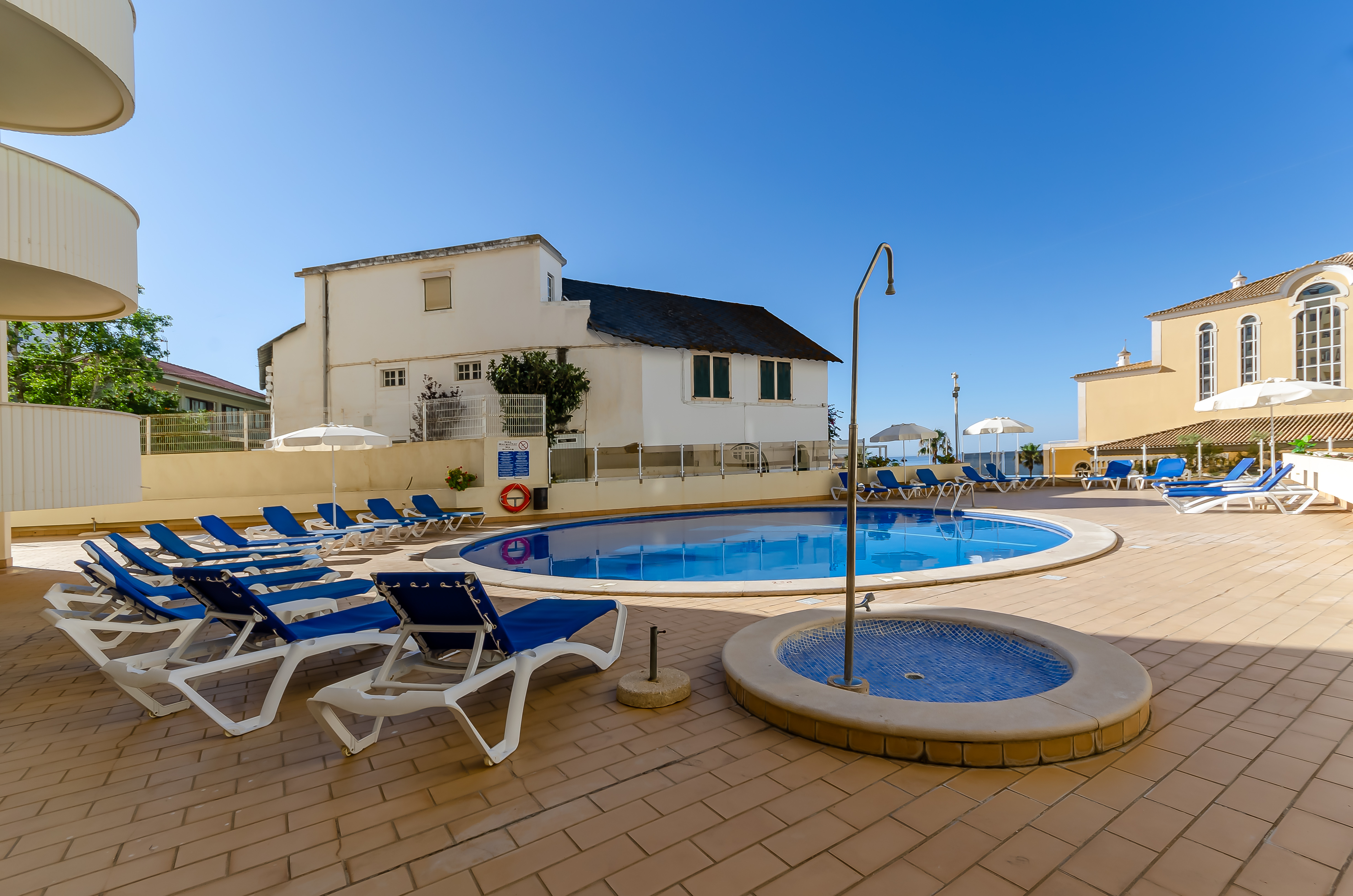 Holidays at Algarve Mor Apartments in Praia da Rocha, Algarve