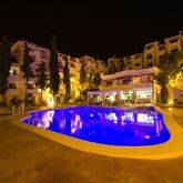 Holiday Park Apartments Picture 13