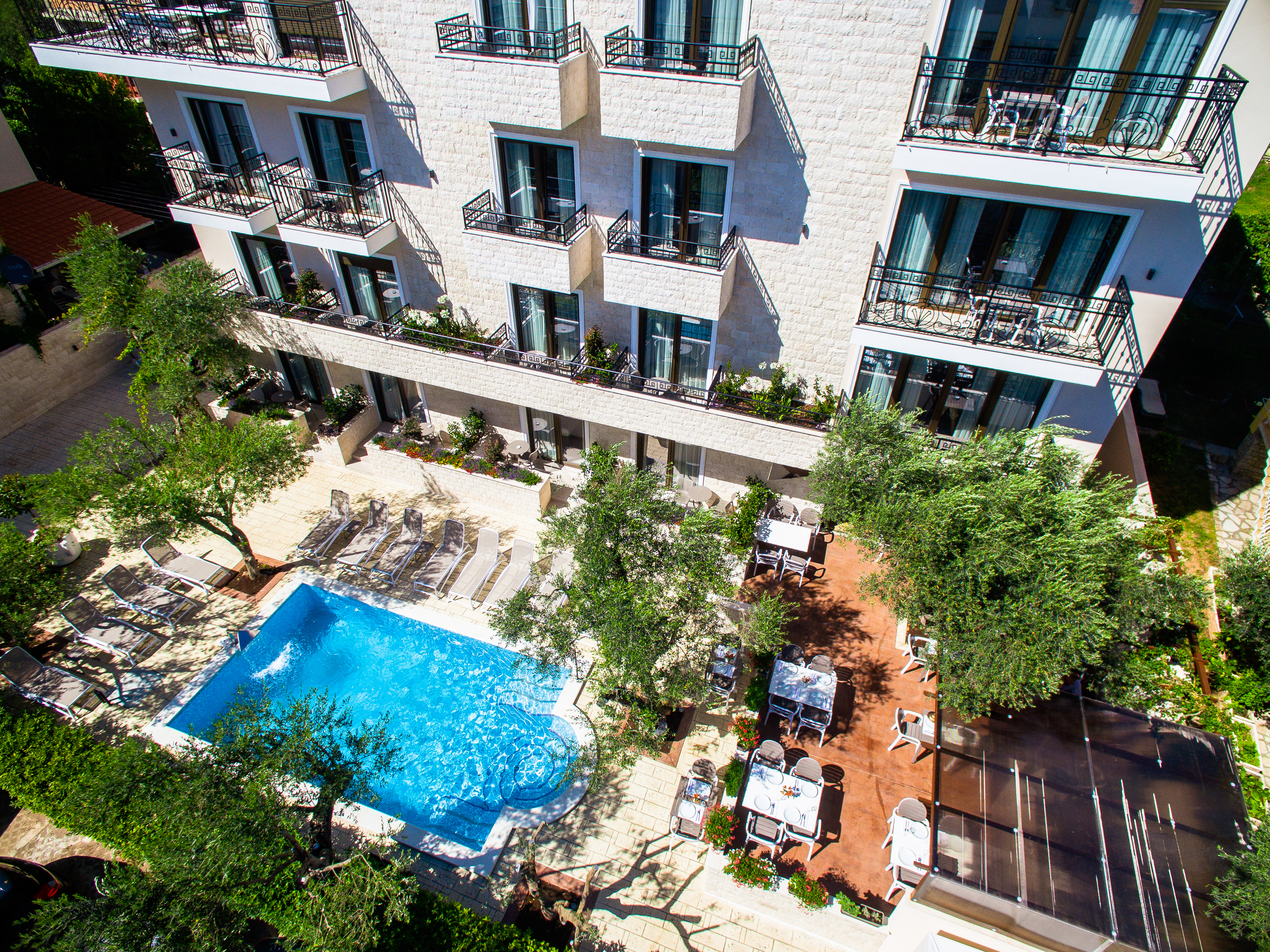 Holidays at Hotel Harmony in Petrovac, Montenegro