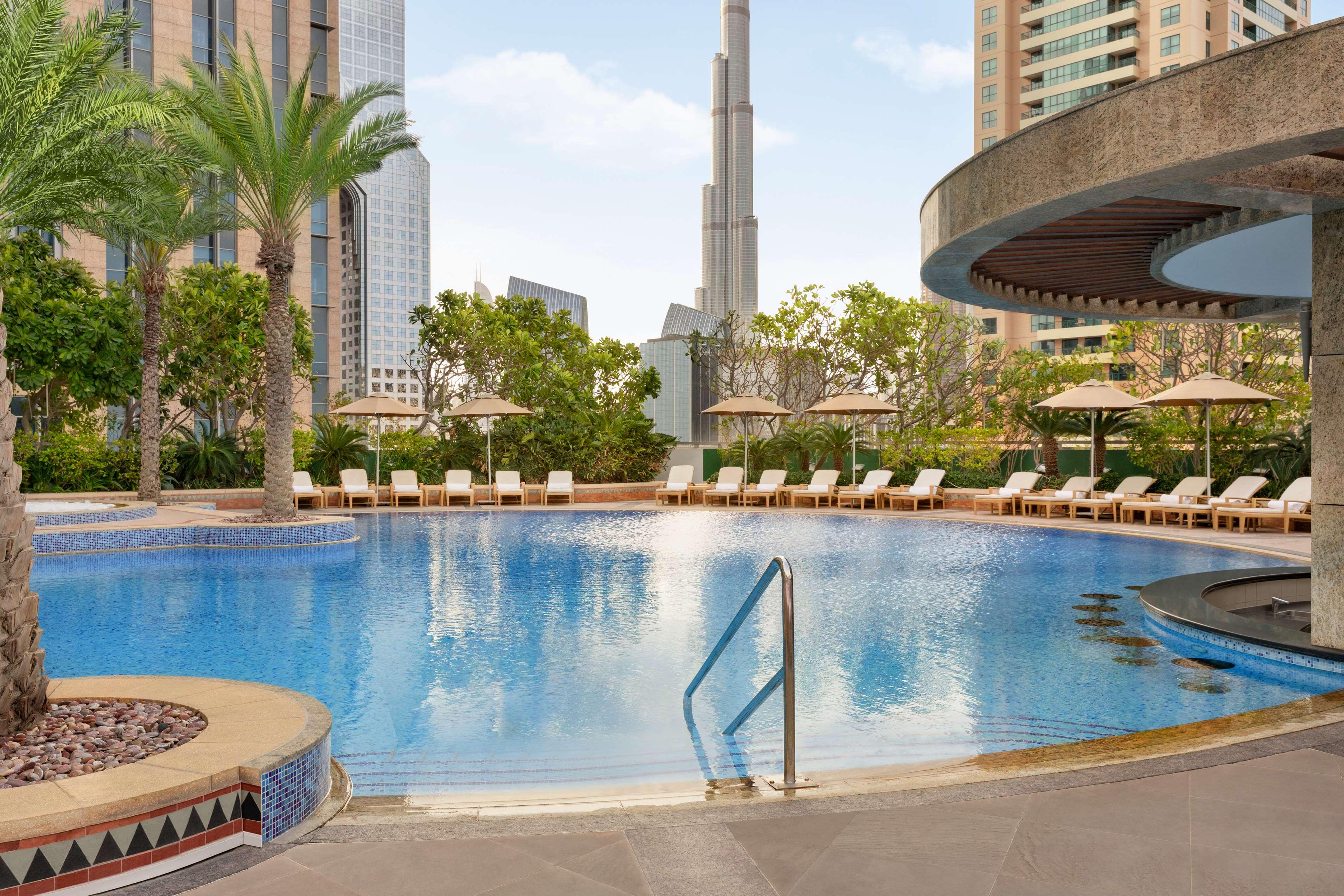 Holidays at Shangri La Hotel in Sheikh Zayed Road, Dubai