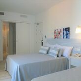 30 Degrees Hotel Pineda Splash Picture 4