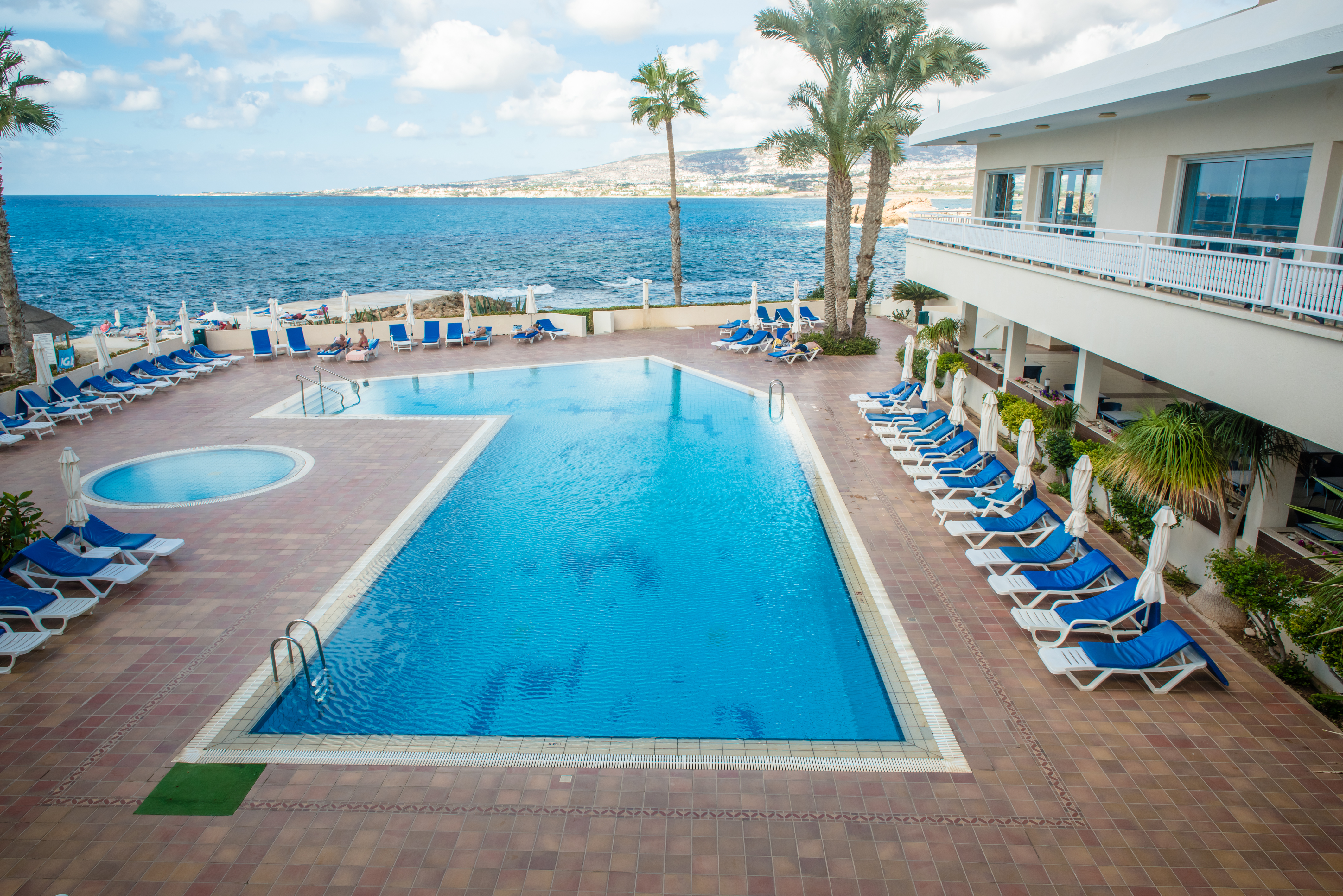 Holidays at Cynthiana Beach Hotel in Kissonerga, Paphos