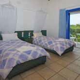 Blue Garden Apartments Picture 6
